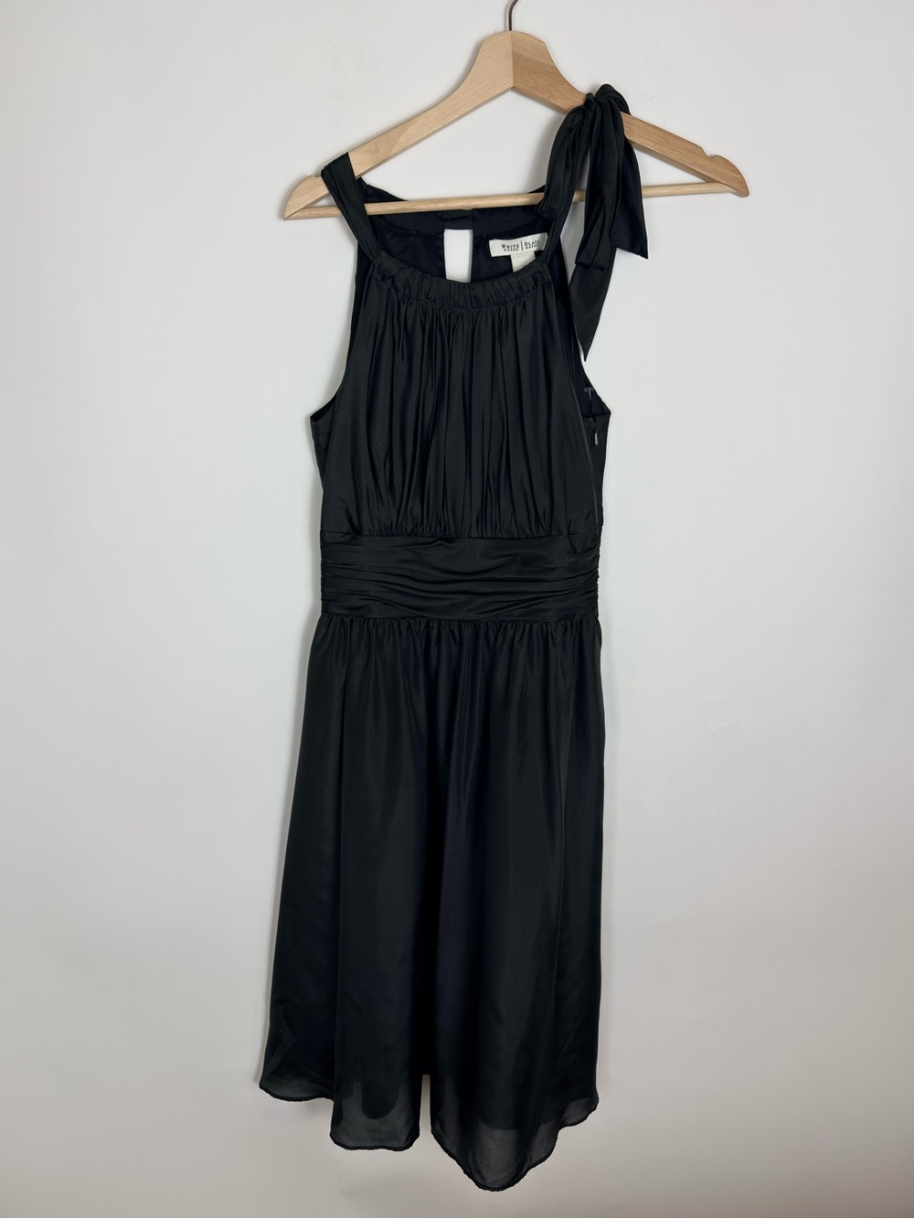 WHBM 100% Silk Tie Shoulder Bow A-Line Dress Sz 0 Old money Cocktail Black - Picture 2 of 11